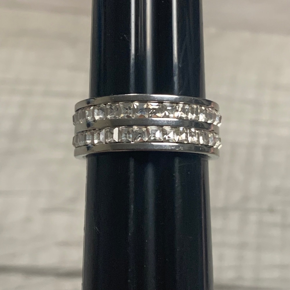 Double Row Princess Cut Crystal Eternity Band Ring Silver Tone Size 8.5